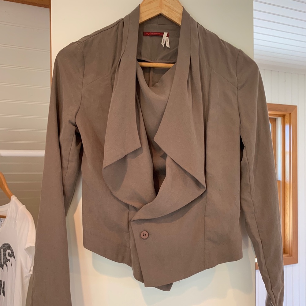 Cropped jacket